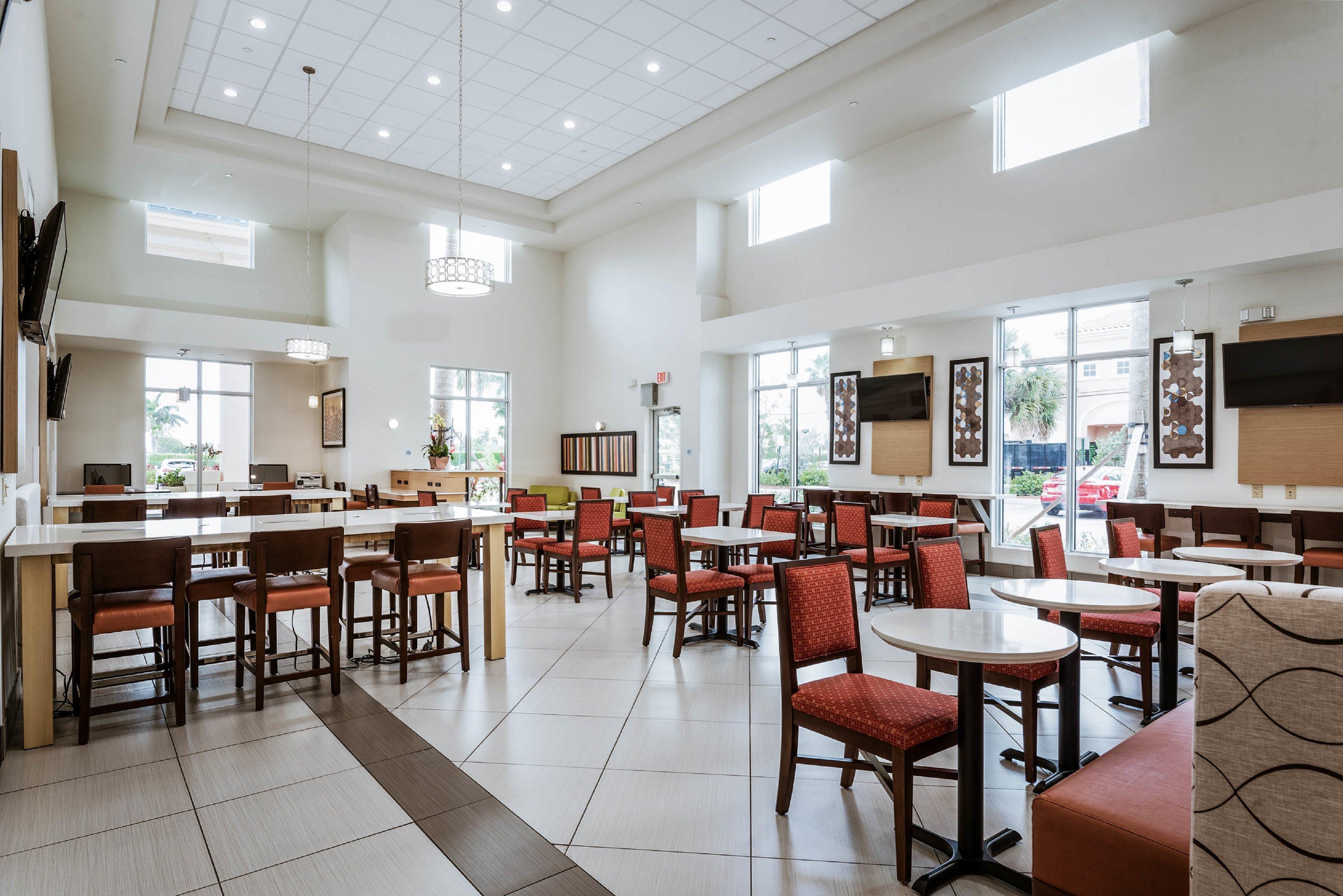 Holiday Inn Express & Suites Boynton Beach West By Ihg Exterior foto